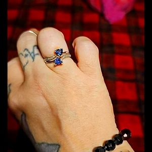 10k white gold with sapphires